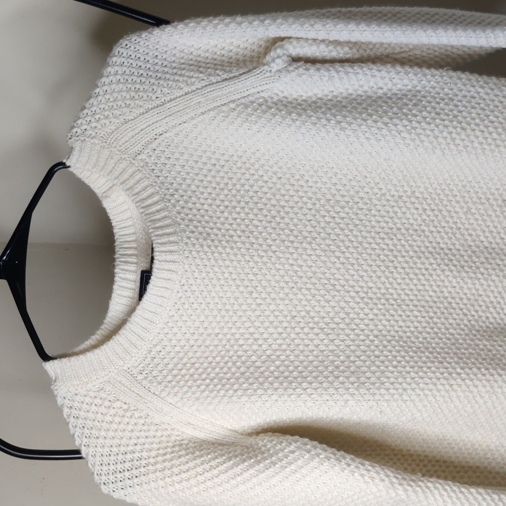 Excellent condition gap sweater